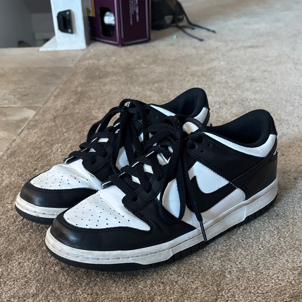 Lightly worn trendy Nike Panda Dunks.